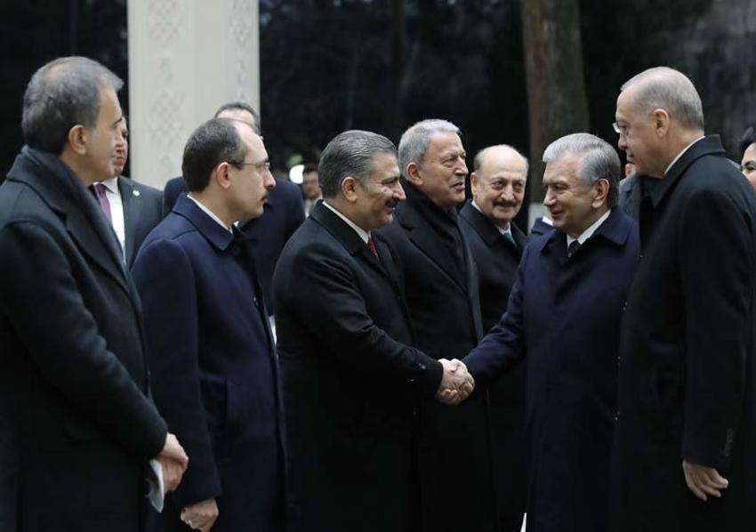Cumhurbaşkanı Erdoğan, Özbekistan’da resmi törenle karşılandı