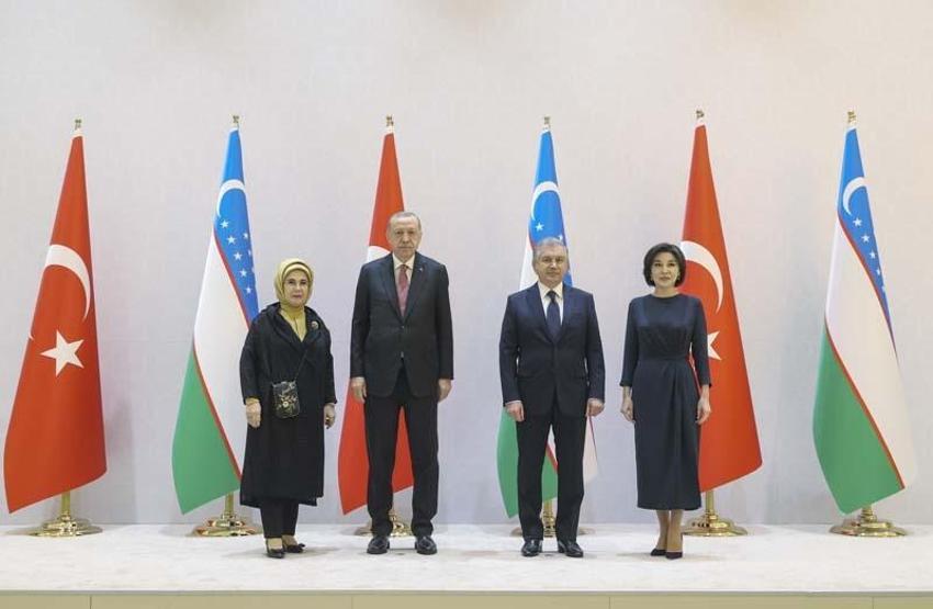 Cumhurbaşkanı Erdoğan, Özbekistan’da resmi törenle karşılandı