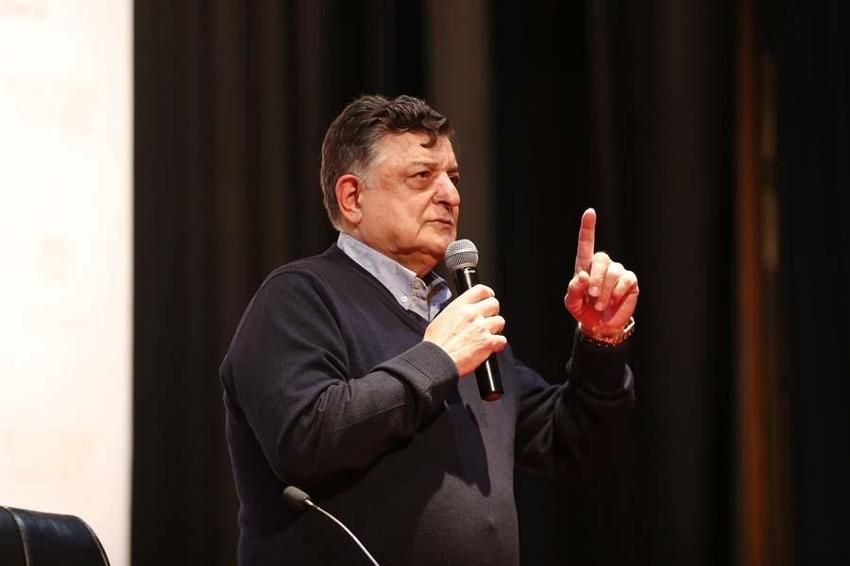 Tuncay Şanlı bastırdı Yılmaz Vural'ın ismi 57 yıllık köklü kulüpte heyecan yarattı