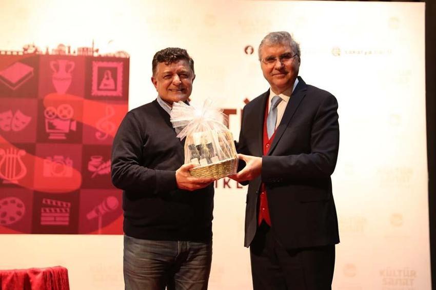 Tuncay Şanlı bastırdı Yılmaz Vural'ın ismi 57 yıllık köklü kulüpte heyecan yarattı