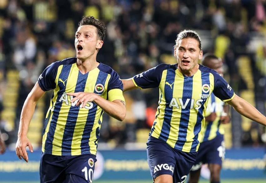 SON DAKİKA! Menajerinden flaş açıklama! 'Mesut Özil eşyalarını toplayıp...'