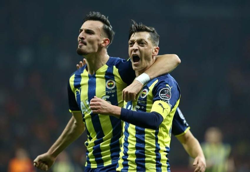 SON DAKİKA! Menajerinden flaş açıklama! 'Mesut Özil eşyalarını toplayıp...'