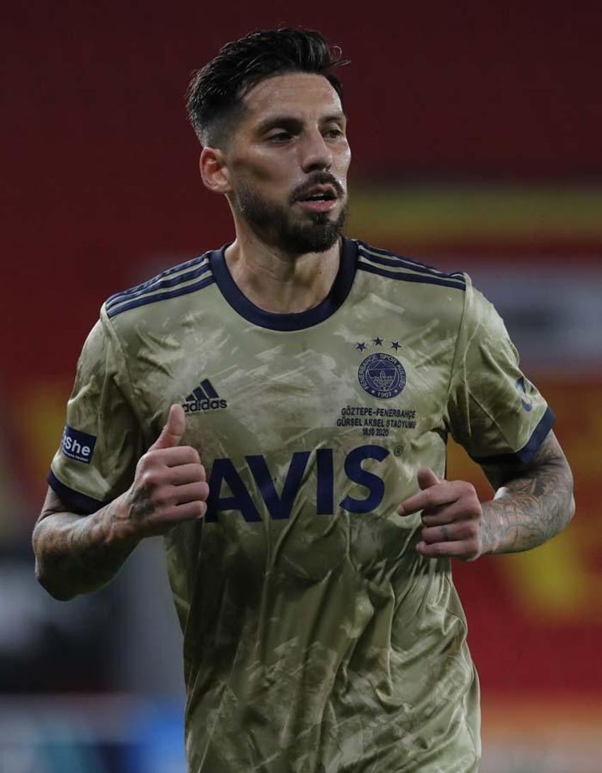Fenerbahçe'de yönetim harekete geçiyor! Yeni sezon için şampiyonluk planı hazır... Transfer listesi belli oldu: Tam 7 yıldız...
