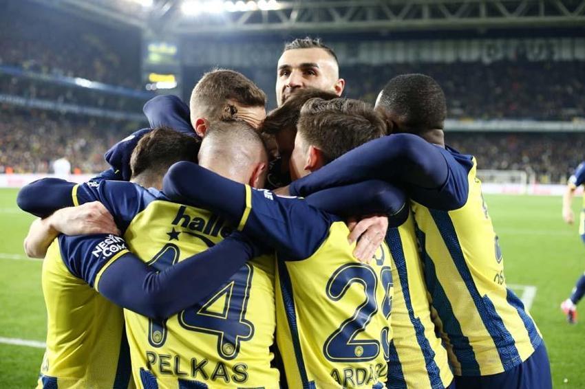 Transferi gerçekleşirse Fenerbahçe'in tarihine geçecek! Attila Szalai rekor kırarak gidebilir...