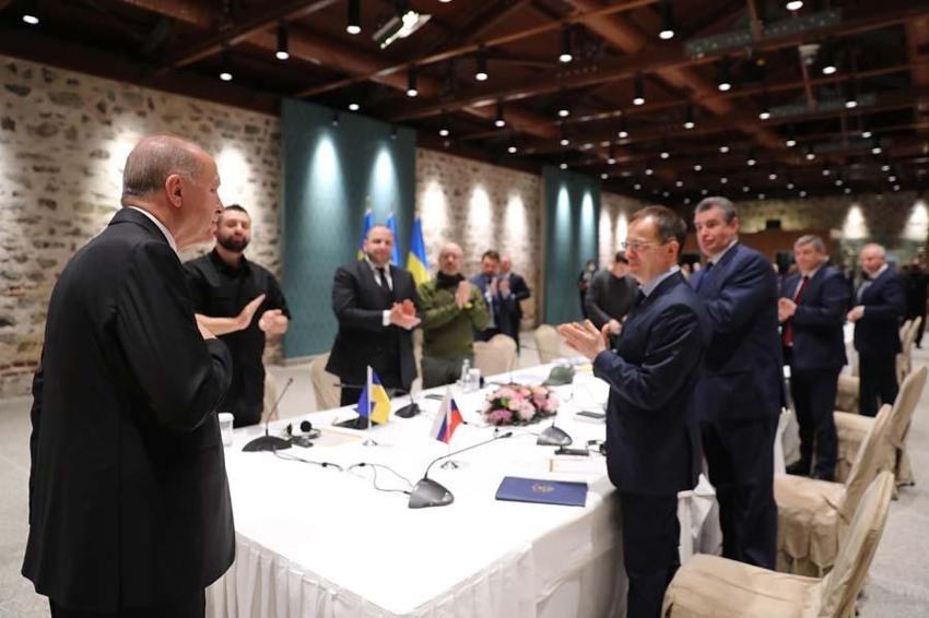 İstanbul'daki tarihi zirve dünyada taşları yerinden oynattı! Türkiye Fransa'nın yerini aldı...