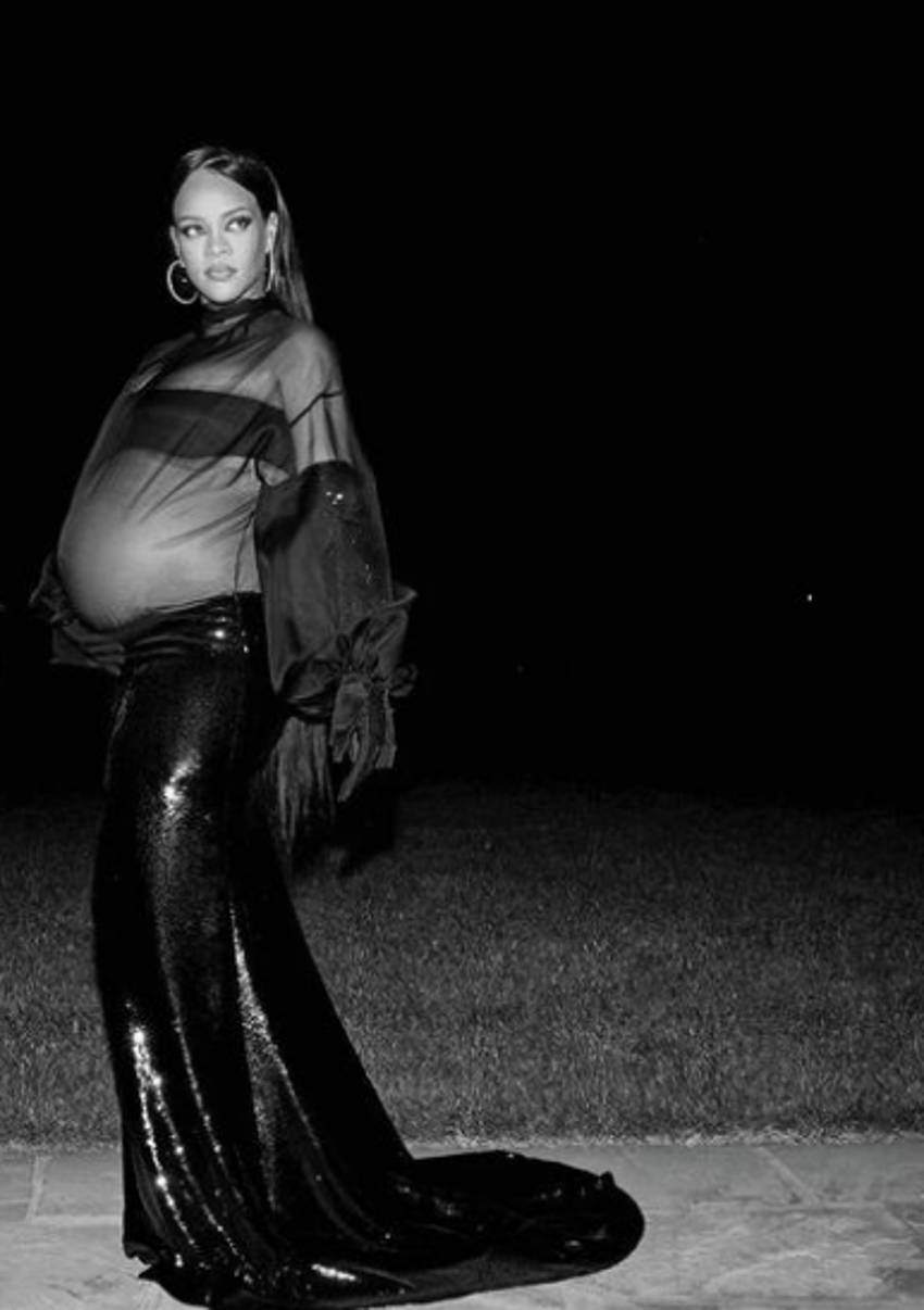 Rihanna transparan tarzıyla Oscar partisine damga vurdu!