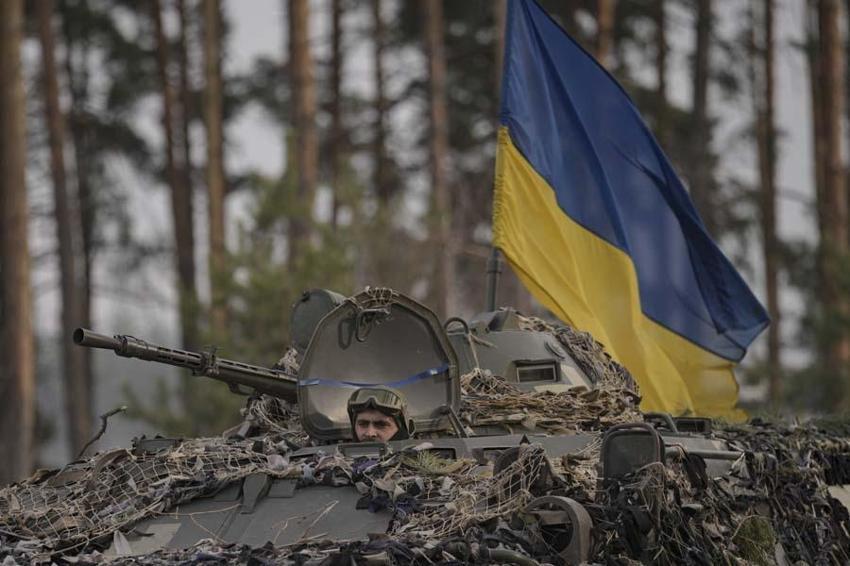 Ukrayna-Rusya savaşında son gelişmeler... Ukrayna Rusya topraklarını vurdu! helikopterler petrol tesisini bombaladı...