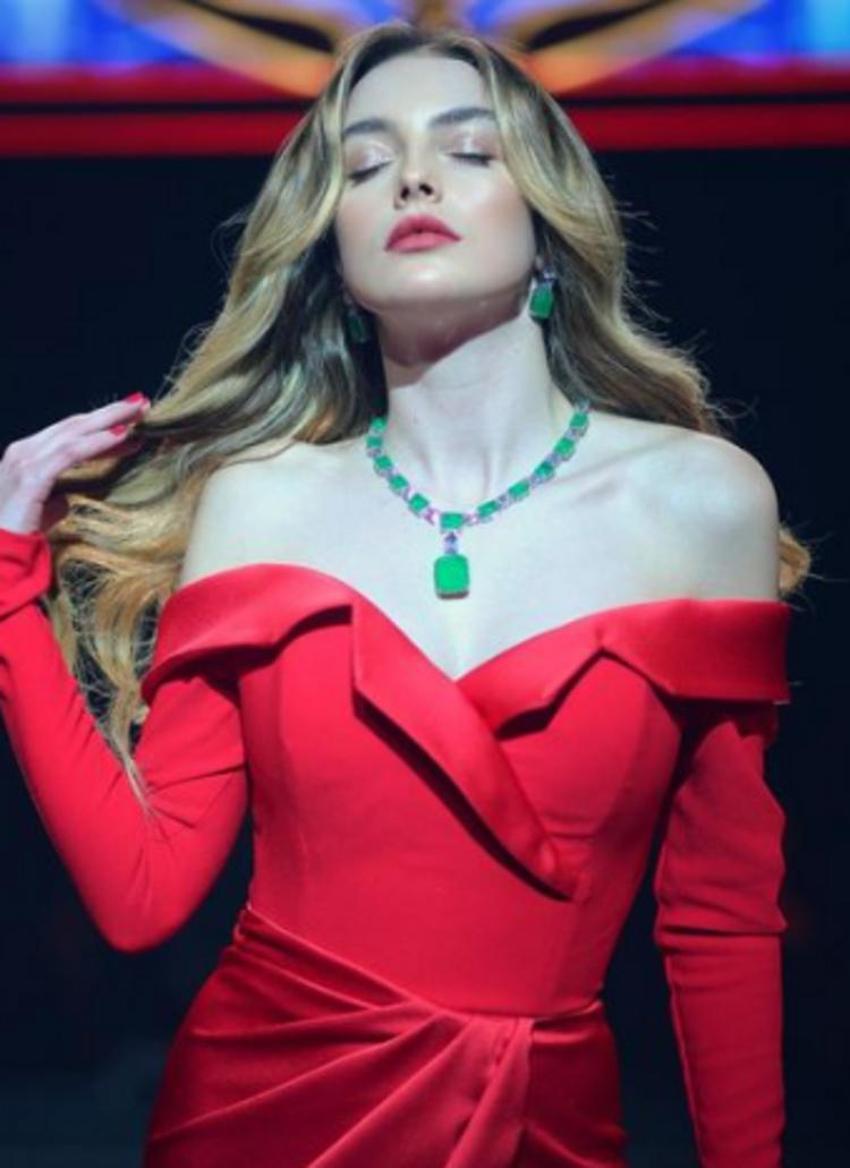Melis Sezen'in Harley Quinn hayalini paylaştı!