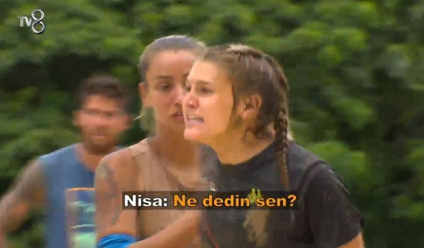 Survivor'da Nisa ve Yağmur birbirine girdi! Oyunu yarıda bıraktı, üzerine yürüdü! 'Ne dedin sen?'