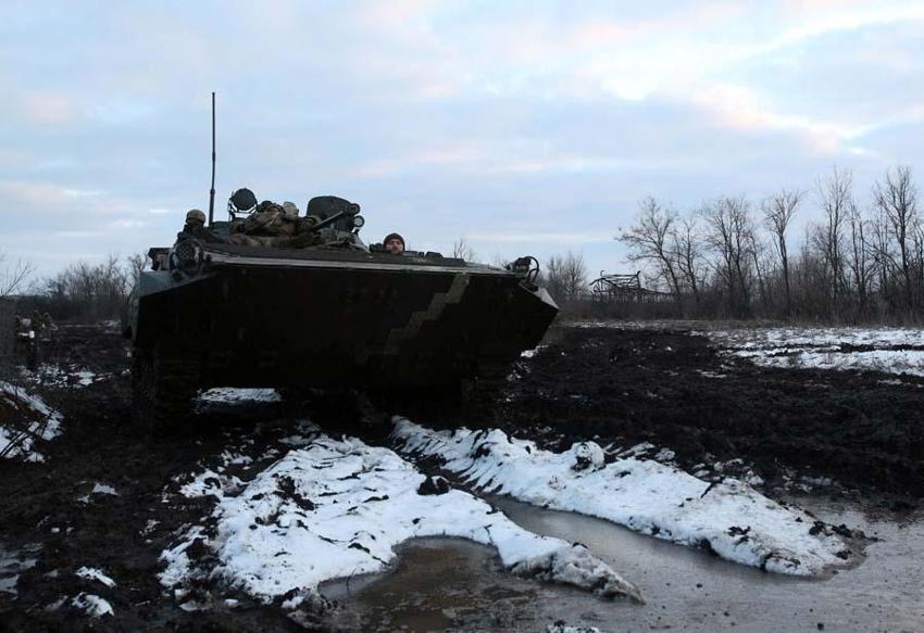 Ukrayna-Rusya savaşında son gelişmeler... Ukrayna Rusya topraklarını vurdu! helikopterler petrol tesisini bombaladı...