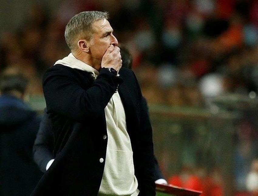 SON DAKİKA! 7 futbolcu kazan kaldırdı Stefan Kuntz ve yardımcıları istifa...