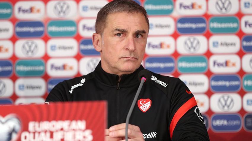 SON DAKİKA! 7 futbolcu kazan kaldırdı Stefan Kuntz ve yardımcıları istifa...