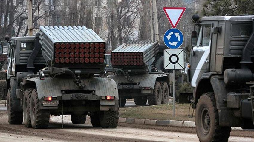 Ukrayna-Rusya savaşında son gelişmeler... Ukrayna Rusya topraklarını vurdu! helikopterler petrol tesisini bombaladı...