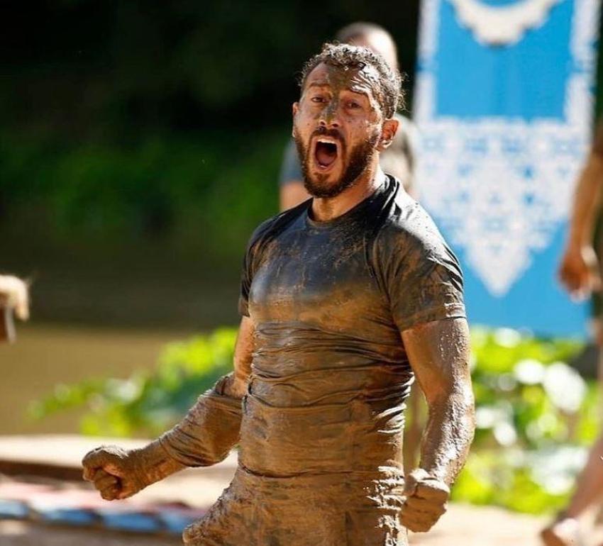 Survivor Barış'tan, kendisine 'Boş boş geziyorsun' diyen Nagihan'a sert sözler! 'Birkaç kılçık daha var...'