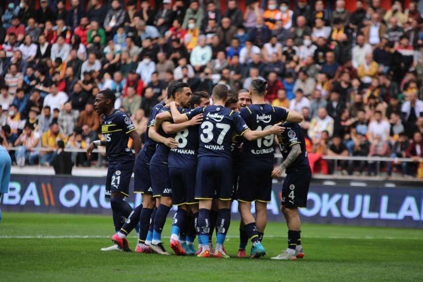 Süper Lig'de Kayserispor ile Fenerbahçe 3 puan için karşı karşıya geldi!