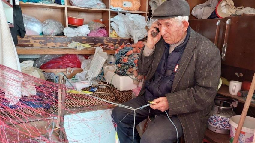 Denizden çekildi ama limandan ayrılamıyor
