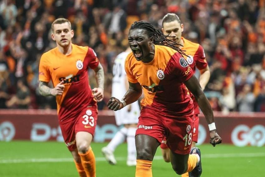 Canlı yayında duyurdu! Telefonla görüştüm Galatasaray'ın yeni teknik direktörü...