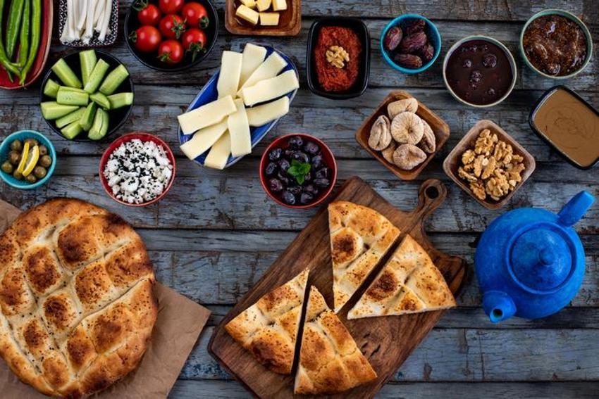 Sahurda yenirse tok tutuyor, oruç tutarken açlık ve halsizlik hissini ortadan kaldırıyor! Vitamin, kalsiyum, protein...