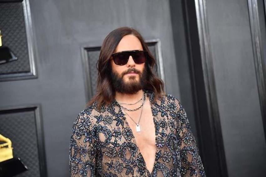 2022 Grammy Ödülleri sahiplerini buldu! Kırmızı halıda şıklık yarışı...