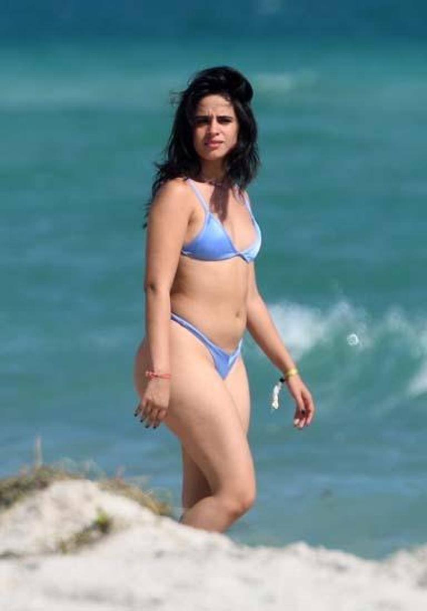 Camila Cabello isyan etti: Göbeğimi sıktım karın kaslarım ağrıdı