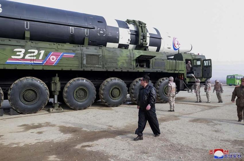Dünyanın konuştuğu acımasız kız kardeş! Kuzey Kore lideri Kim Jong Un'un halefi Kim Yo Jong kimdir?
