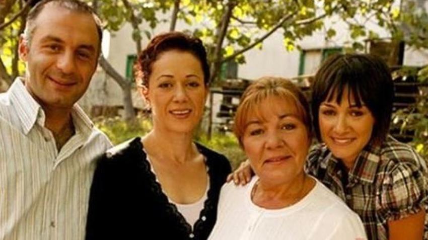 'Yaprak Dökümü'nün 'Sedef'i Seda Demir'den şaşırtan Bedia Ener itirafı!