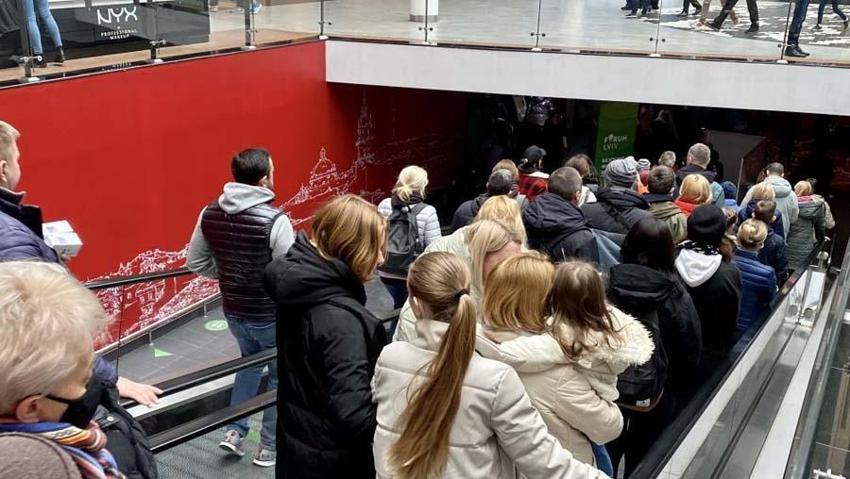 Savaş bölgesinde kritik gelişme! Ukrayna'daki Türk uçakları ilk kez görüntülendi...