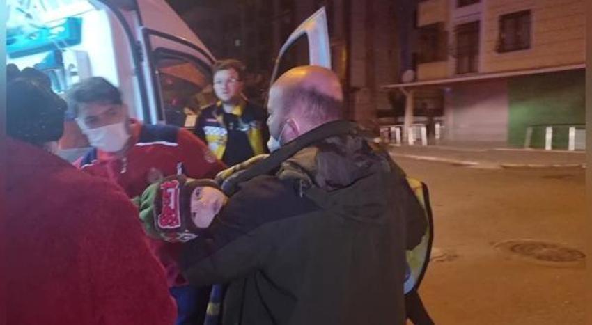 Komşularının kabusu olan kadının yaşadığı binada yangın; 5 kişi hastaneye kaldırıldı