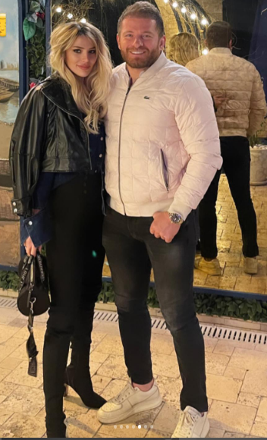 İlayda Şeker ve İsmail Balaban'dan aşk pozu!