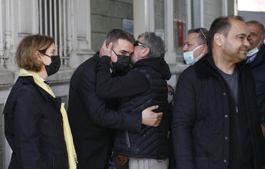Kargo Grubu'nun eski solisti Koray Candemir'in acı günü! Annesi son yolculuğuna uğurlandı