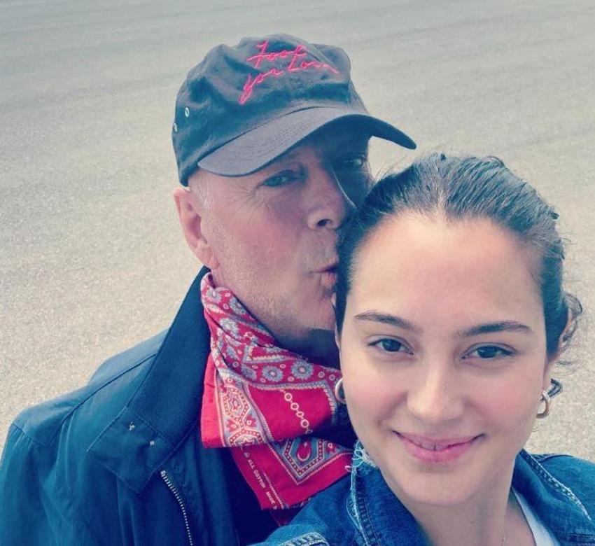 Oyunculuğa veda ettiğini duyurmuştu! Bruce Willis ilk kez görüldü: Eşi Emma Hemming paylaştı