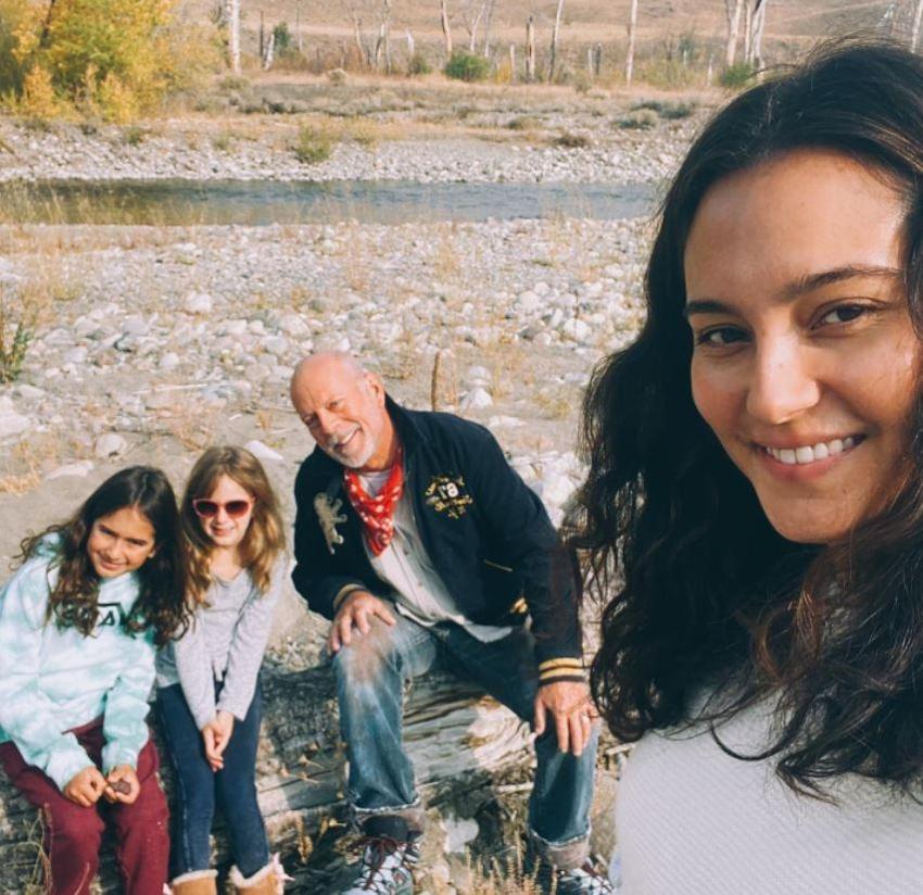 Oyunculuğa veda ettiğini duyurmuştu! Bruce Willis ilk kez görüldü: Eşi Emma Hemming paylaştı
