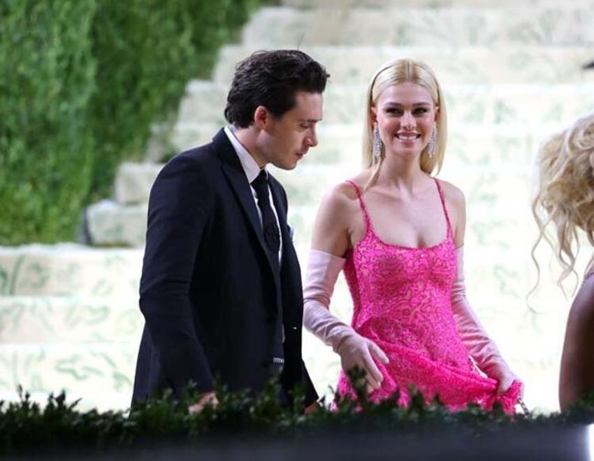 Brooklyn Beckham ve Nicola Anne Peltz evlendi!  Brooklyn Beckham'dan düğüne saatler kala şaşırtan karar...