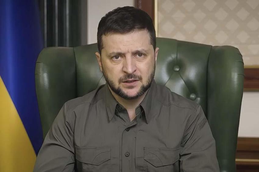 Ukrayna'nın doğusuna büyük bir saldırı gerçekleşebilir! 13 kilometrelik Rus askeri konvoyu uydudan görüntülendi...