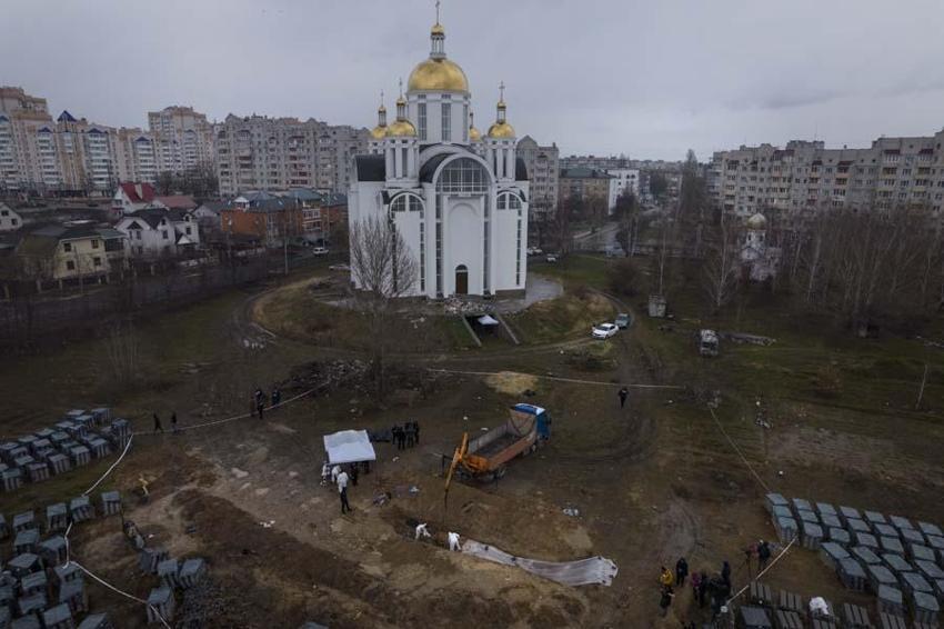 Ukrayna'nın doğusuna büyük bir saldırı gerçekleşebilir! 13 kilometrelik Rus askeri konvoyu uydudan görüntülendi...