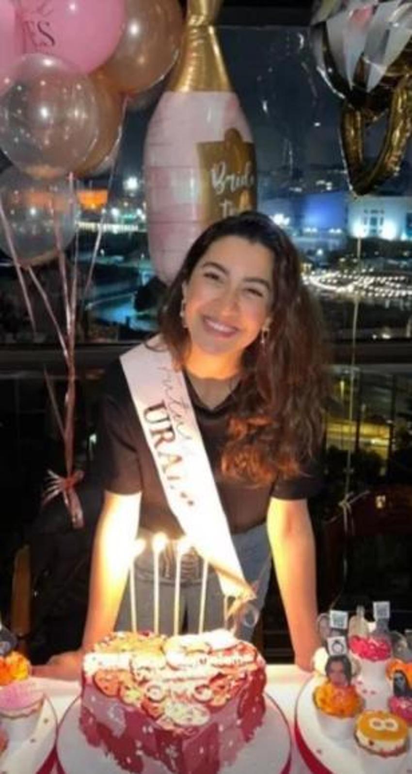 Engincan Ural ile Merve Kaya evleniyor! Teklif sonrası kutlama...