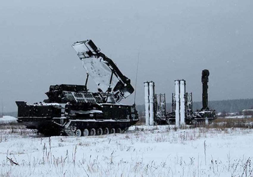 Ukrayna'nın doğusuna büyük bir saldırı gerçekleşebilir! 13 kilometrelik Rus askeri konvoyu uydudan görüntülendi...