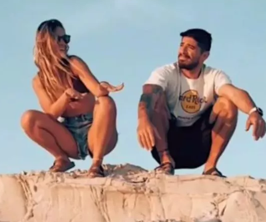 Survivor Anıl Berk Baki'nin sevgilisi İlayda Oral aşka geldi! Dudak dudağa poz...