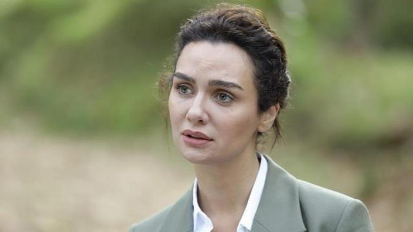 Birce Akalay o soruyu duyunca sinirlendi! 'Öyle bir şey...'