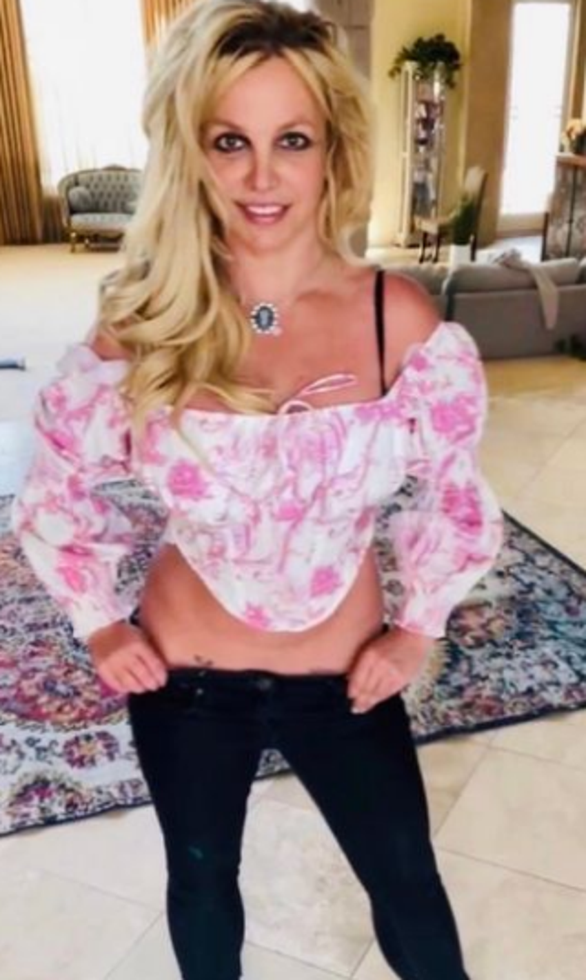 Britney Spears müjdeyi sosyal medyadan duyurdu! Bebek geliyor...