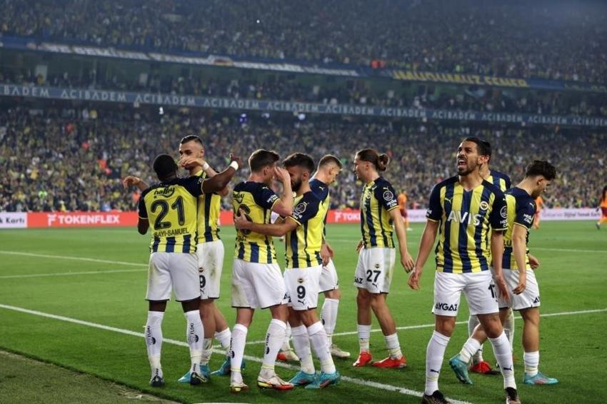 F.BAHÇE ŞOKTA! Yeri dolmayacak yıldız Ali Koç'la görüştü! 'Dünya Kupası'ndan sonra gidiyorum'