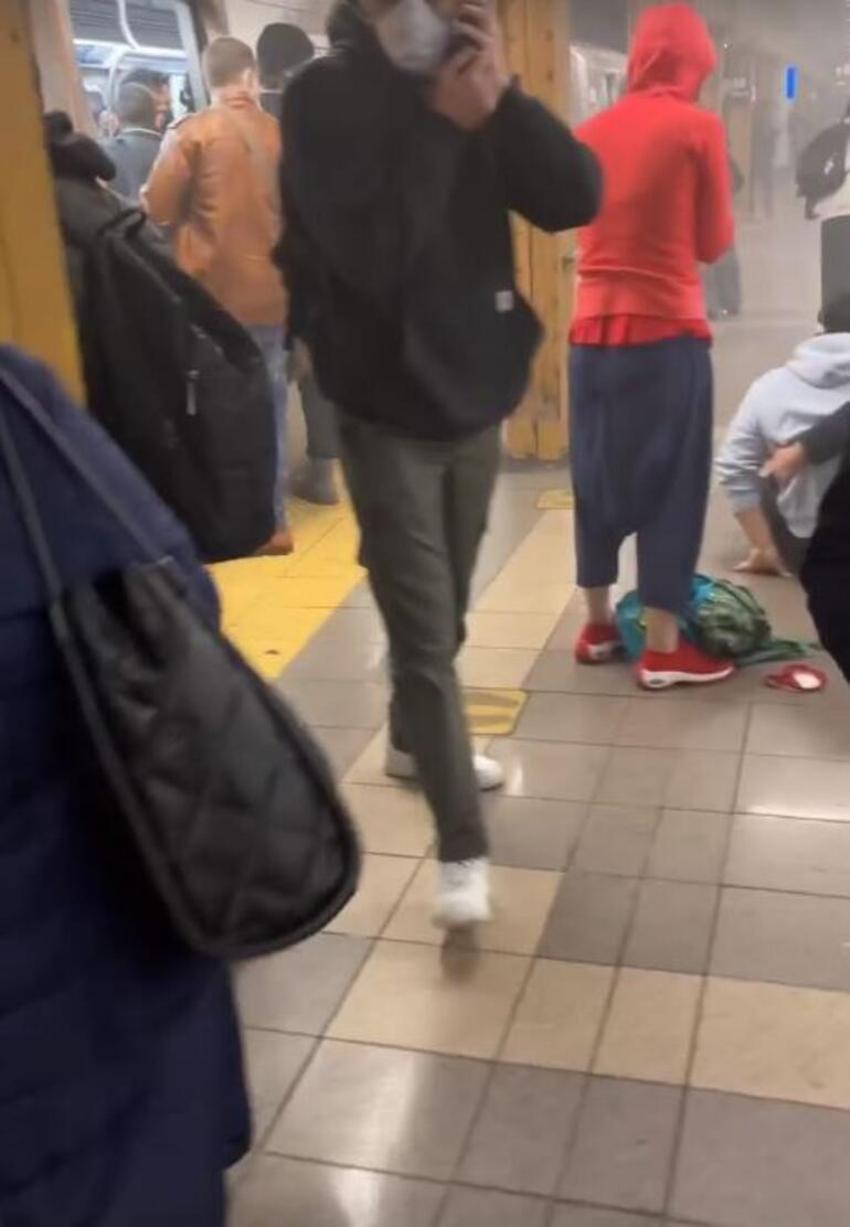 New York metrosunda kanlı saldırı!