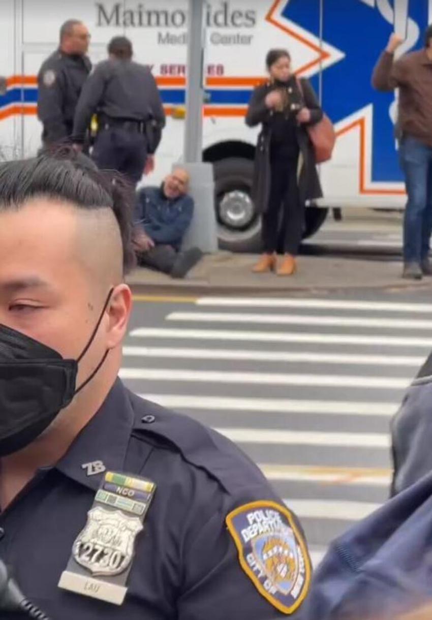 New York metrosunda kanlı saldırı!