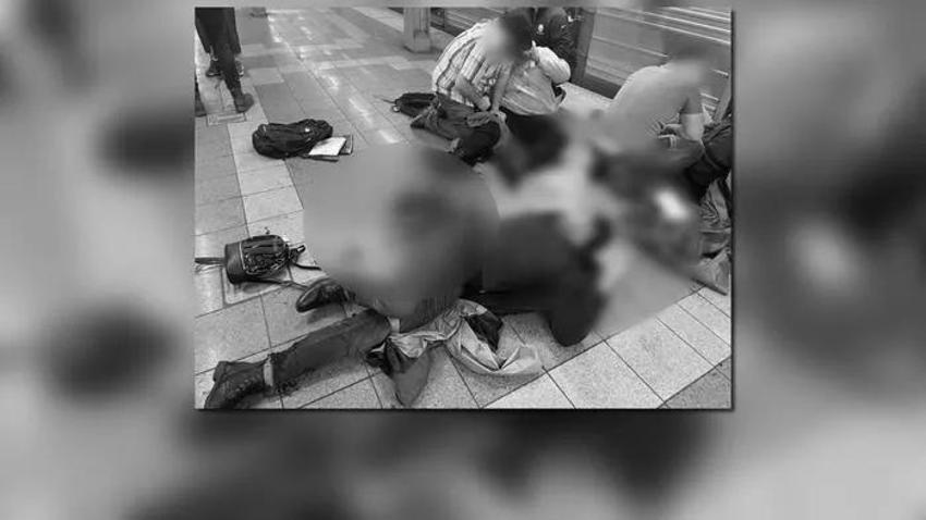 New York metrosunda kanlı saldırı!