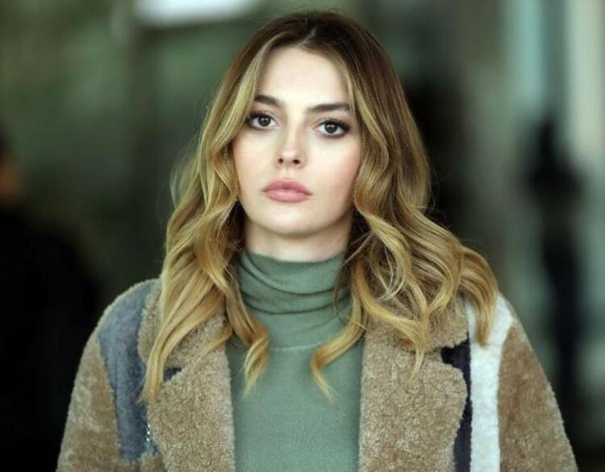 Melis Sezen gizemli erkek arkadaşıyla yakalandı! Şaşkınlığını gizleyemedi...