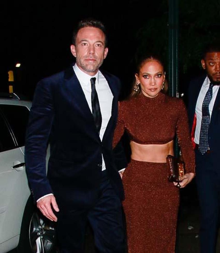 Jennifer Lopez'e köpük banyosunda evlilik teklifi!