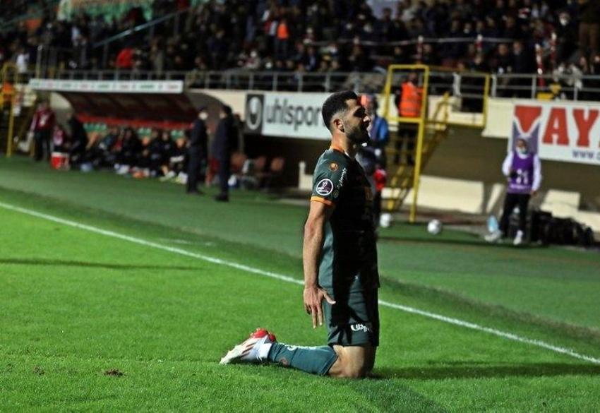 Derbi sonrası FLAŞ GELİŞME! 'Sözleşmemi feshedin emeklilik ikramiyemi verin'