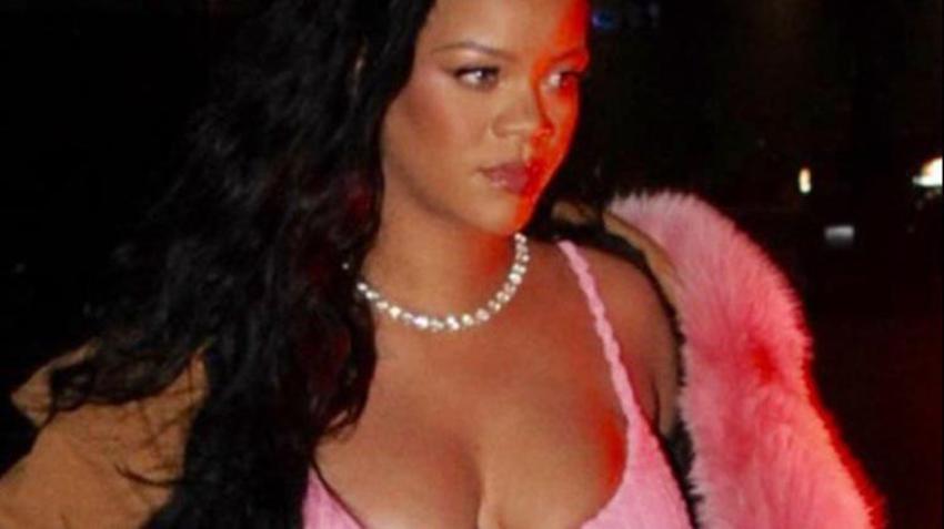 Rihanna gelen eleştirilere yanıt verdi: Neden hamileliğini saklayasın ki?