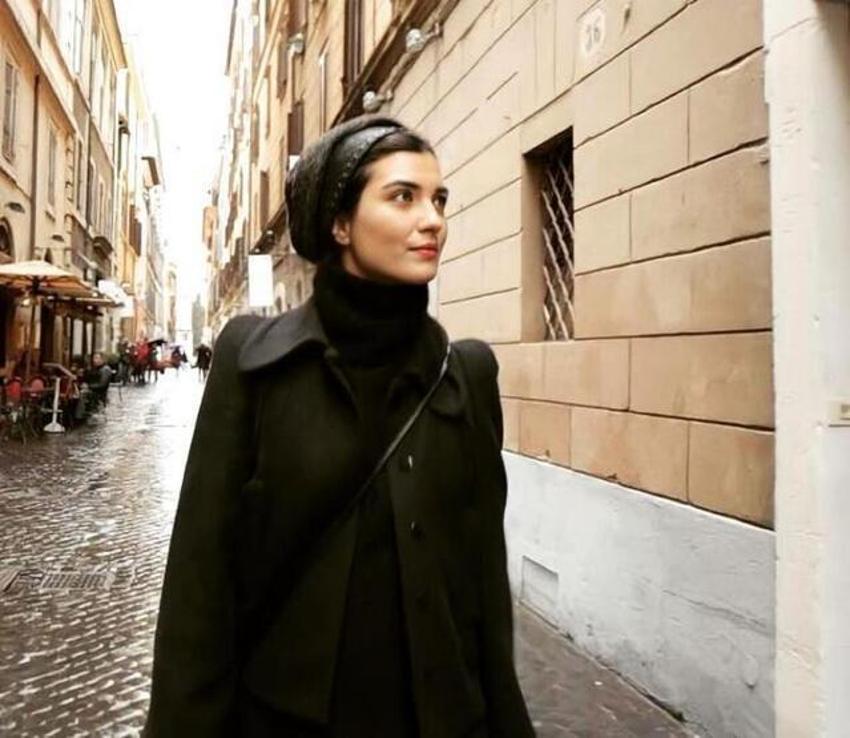 Tuba Büyüküstün'den Umut Evirgen'e gönderme! 'Aman Serenay duymasın'