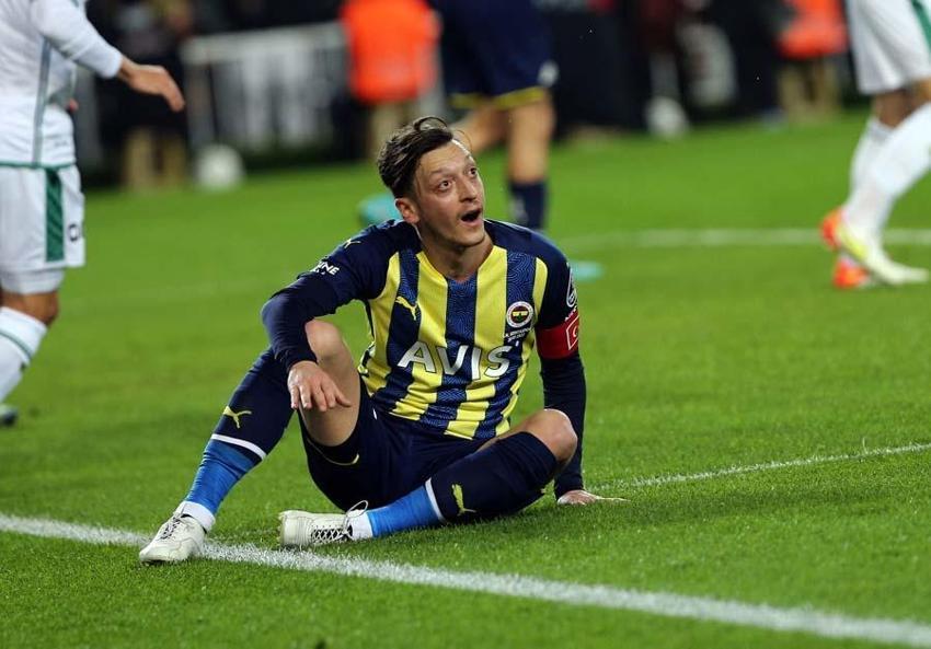 Fenerbahçe'de ayrılık depremi! Tek tek isimler belli oldu, İsmail Kartal yönetime bildirdi, Sosa,Gustavo,Valencia ve...